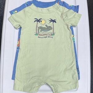 2 Pack of Baby One Piece Rompers - Green and Blue